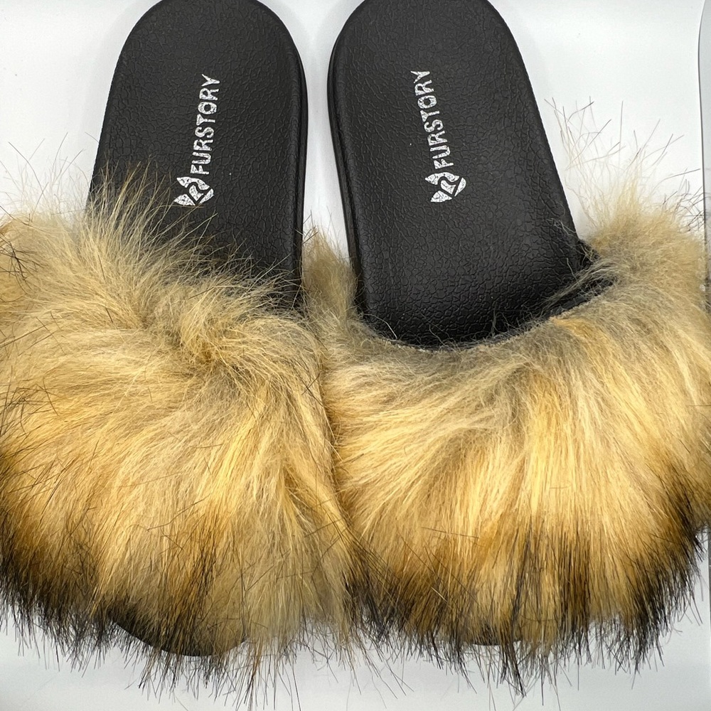 Furstory Faux Fur Slides (Never Worn)